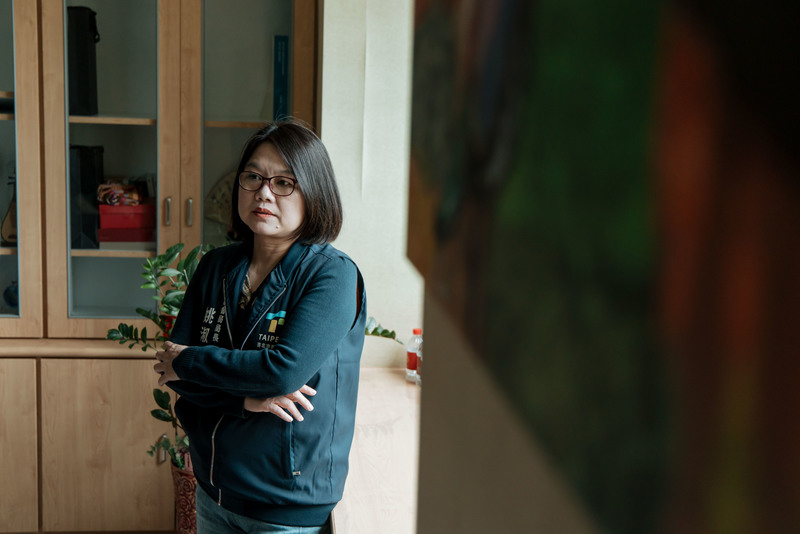 台北市社會局局長姚淑文根據自己經手的案件，推估至少8成大學生約會暴力，都有性影像外流的問題，另外也多伴隨情緒困擾的狀況。（攝影／鄭宇辰）