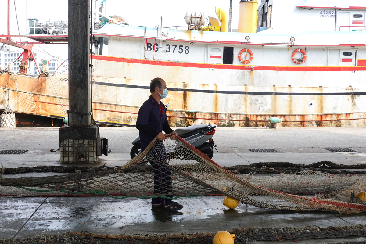 【書摘】醫網情深──漁網修補職人,莊德興 - 報導者 The Reporter