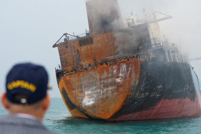 掐住世界能源咽喉的33公里:荷姆茲海峽危機,伊朗戰火蔓延的新「油輪戰爭」