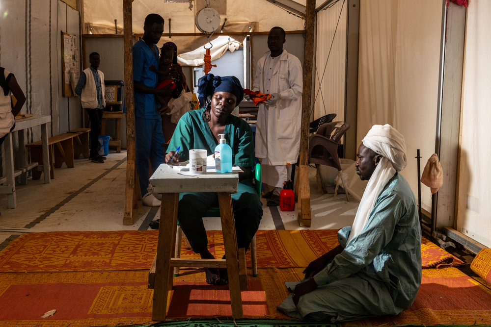 當逃離家園是3年戰火下的唯一選擇──蘇丹前線醫護在廢墟中守護生命 - 報導者 The Reporter