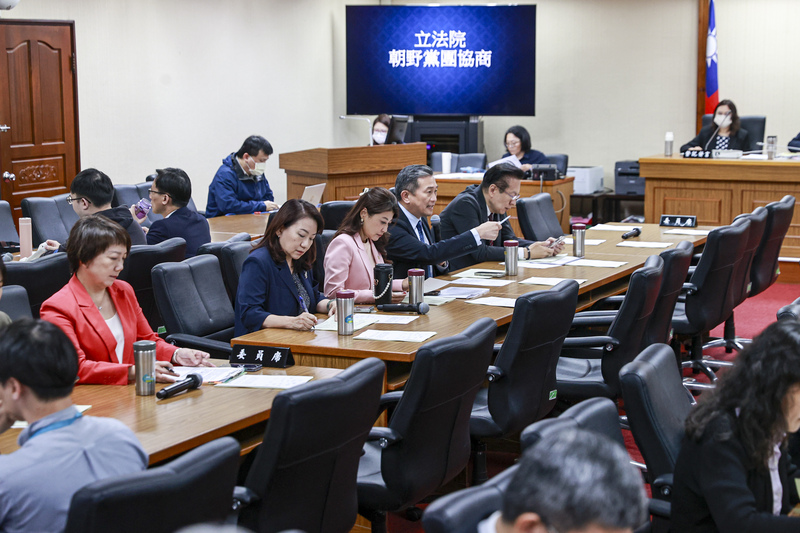 2026年4月9日，立法院邀集朝野黨團協商《國防特別預算條例》草案，國民黨團成員缺席杯葛，審議仍陷入僵局。（攝影／鄭清元／中央社）