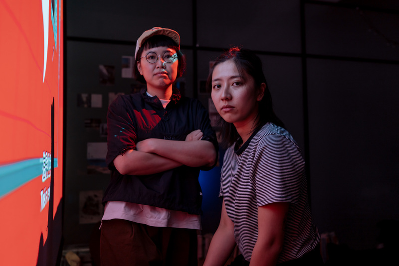 「香港黃＋台灣藍」開啟政治色彩學，《顏色擷取樣本.mov》要成為彼此的光