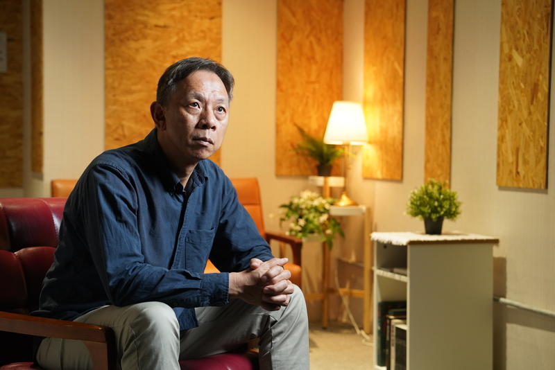 《民主之眼》紀錄片導演鍾宜杰，透過4年拍攝與資料蒐集，梳理台灣民主影像發展史。（照片提供／《民主之眼》）