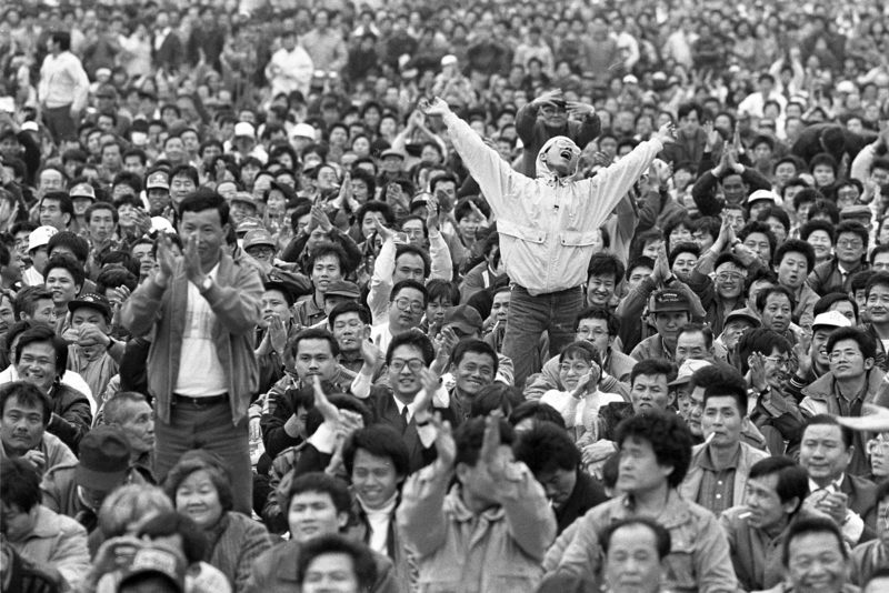 1990年3月18日，群眾集結訴求國會全面改選。（攝影／謝三泰／《民主之眼》提供）