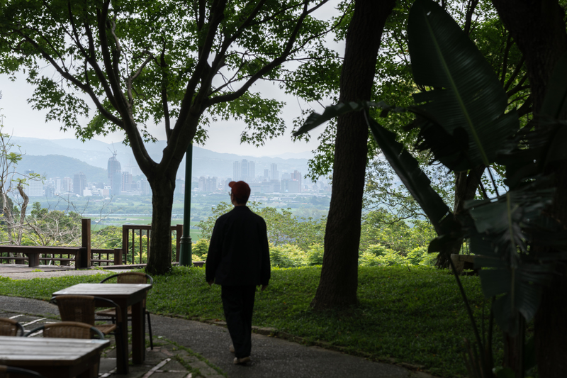 陳淦熙在台北藝術大學，從電影中找到了重新回顧昔日香港那段生命的角度。（攝影／謝佩穎）
