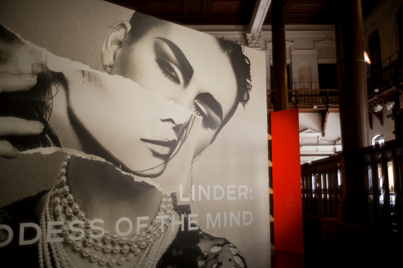林德.斯特林(Linder Sterling)的《Linder:Goddess of the Mind》。(攝影/黃世澤)