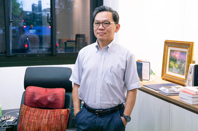 中央研究院法律所研究員、智財技轉處處長邱文聰強調，現行《個人資料保護法》已有機會杜絕中國製軟體傳輸資料回中國伺服器境內的風險，端看行政、司法機關是否積極防範。（攝影／許詩愷）